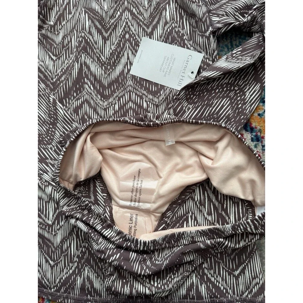 Garnet‎ Hill Women's Signature Rashguard and Bikini Bottom Size XS/2